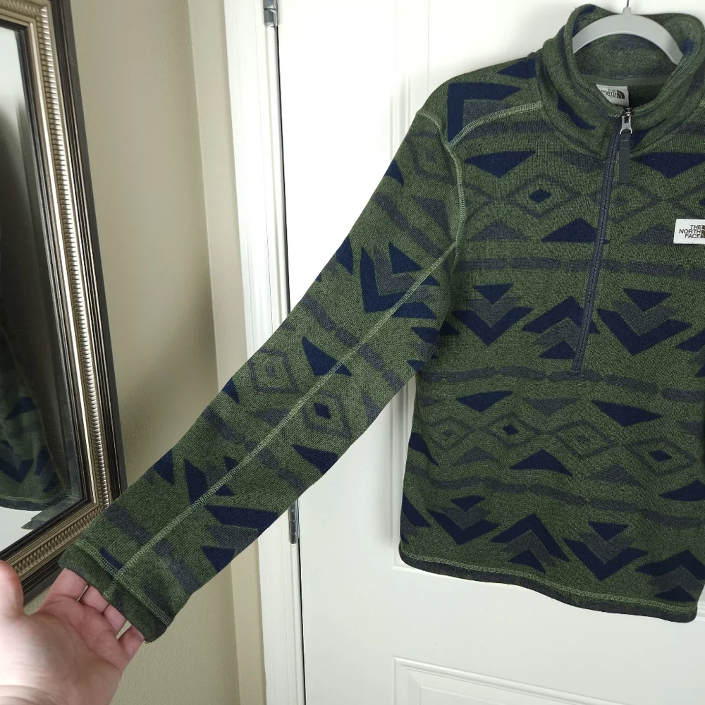 The North Face Men's Gordon Lyons Novelty 1/4 zip Pullover Aztec Green Size S